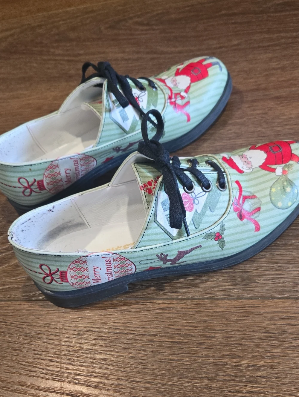 STREETFLY SANTA'S CHRISTMAS SHOES..SIZE 38 (7)....#8157